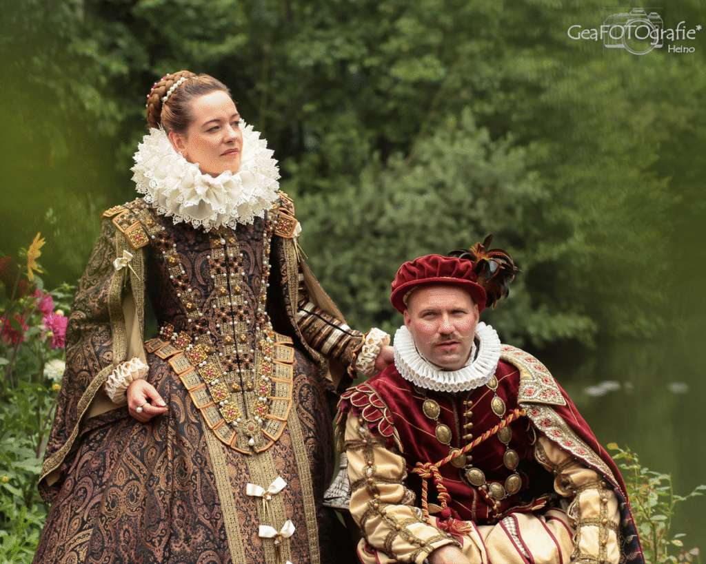Angela photographed with Jasper, wearing a reproduction of Isabel de Bourbon gown from1620. Photo by Gea Fotografie - Frans Petrij.