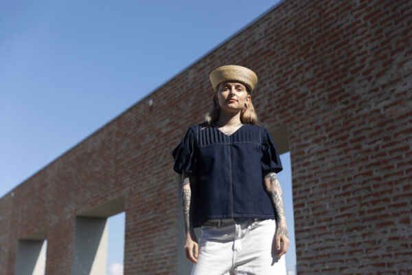 Model wearing the Echo blouse made in denim. Photo by Laura Oja.